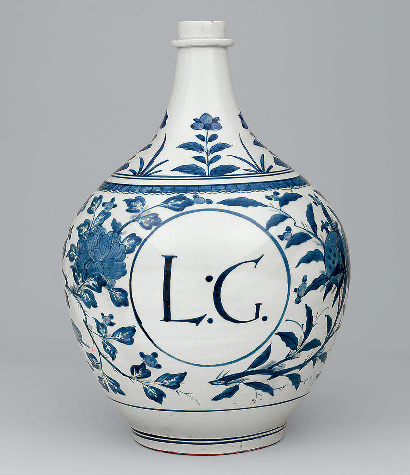 Bottle with the initials L.G.