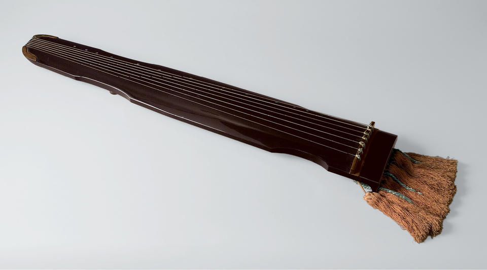 Zither (kin, 琴) named “Flowing Water” (Ryūsui, 流水)